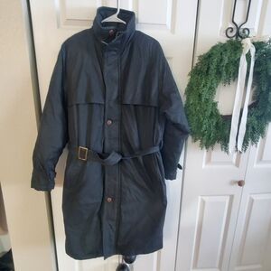 Vintage TOWN & COUNTRY.  Down Lined Trench   Med. Mens Black